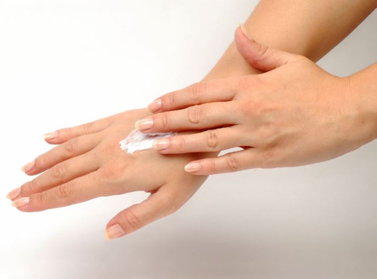 Vegan barrier cream for hands and face